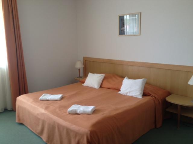 Club Mendan Aparthotel Zalakaros Buitenkant foto